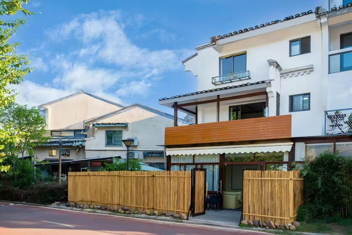 Serene Vale Inn Guilin-Free One Way Pick Up Service To High-Speed Railway Station For 2 Nights Zewnętrze zdjęcie