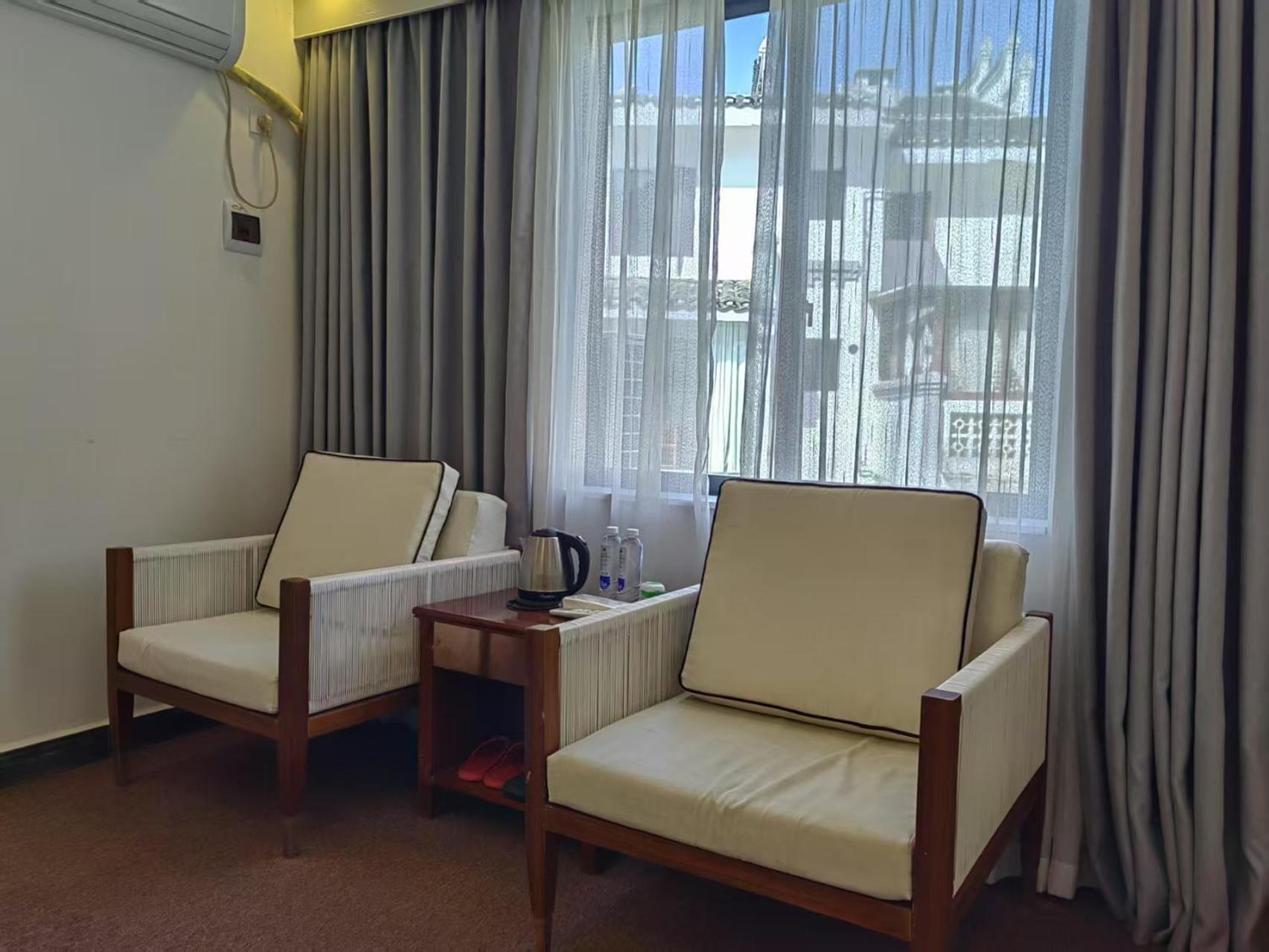 Serene Vale Inn Guilin-Free One Way Pick Up Service To High-Speed Railway Station For 2 Nights Pokój zdjęcie