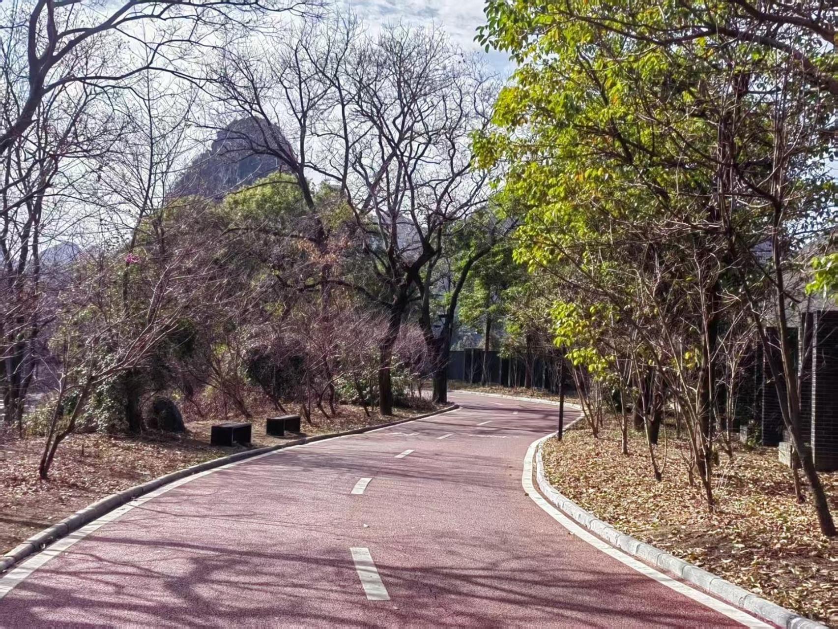 Serene Vale Inn Guilin-Free One Way Pick Up Service To High-Speed Railway Station For 2 Nights Zewnętrze zdjęcie